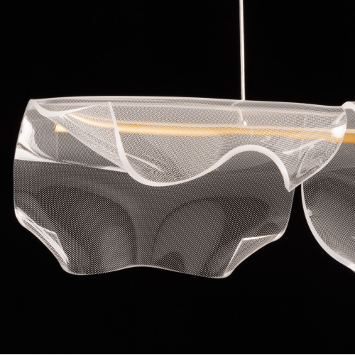 Люстра линейная с 3-мя белыми волнистыми плафонами Wave Line