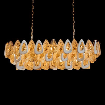 Люстра овальная с многослойными белыми и прозрачными подвесками Character Chandelier