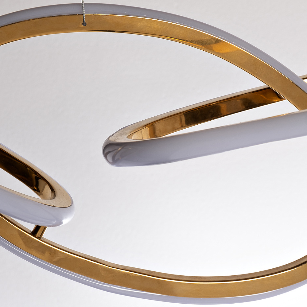 Люстра подвесная золотая в форме изогнутых колец Curved Rings