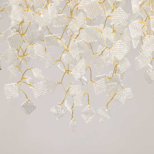Люстра подвесная золотого цвета с декоративными ветвями и прозрачными рельефными подвесками FAIRYTREE Light