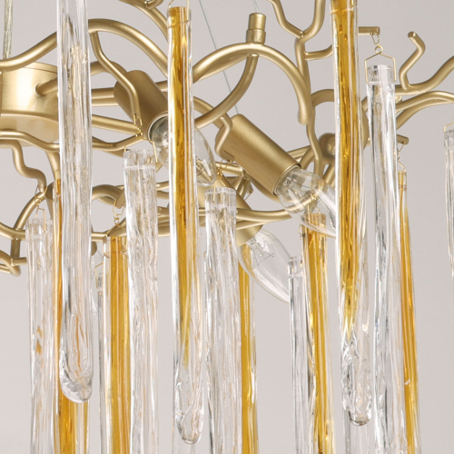 Люстра подвесная золотого цвета с разветвленными ветвями и прозрачными стеклянными подвесками Droplet Chandelier