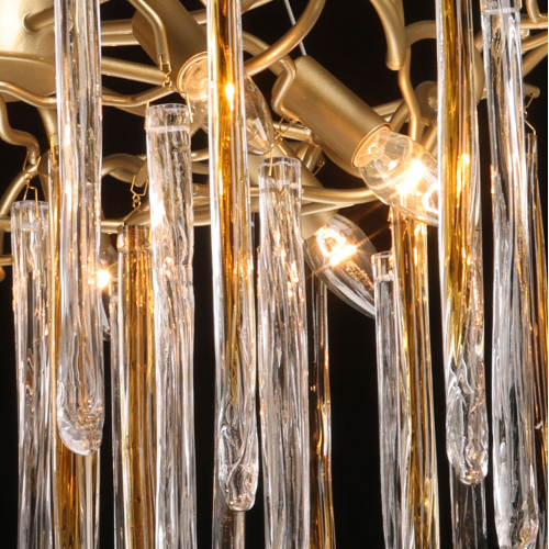 Люстра подвесная золотого цвета с разветвленными ветвями и прозрачными стеклянными подвесками Droplet Chandelier