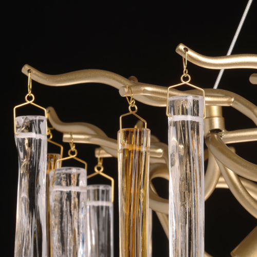 Люстра подвесная золотого цвета с разветвленными ветвями и прозрачными стеклянными подвесками Droplet Chandelier