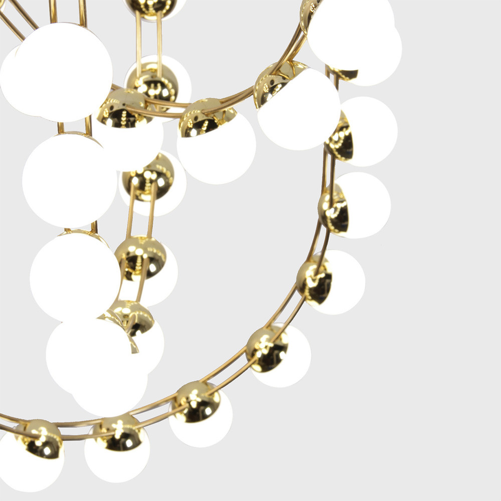 Люстра подвесная светодиодная с круглыми плафонами белого цвета PEARLS Suspension 39