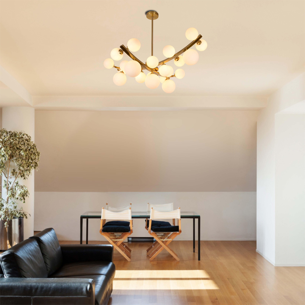 Люстра подвесная фигурная с белыми лампами в форме шара Felicitat