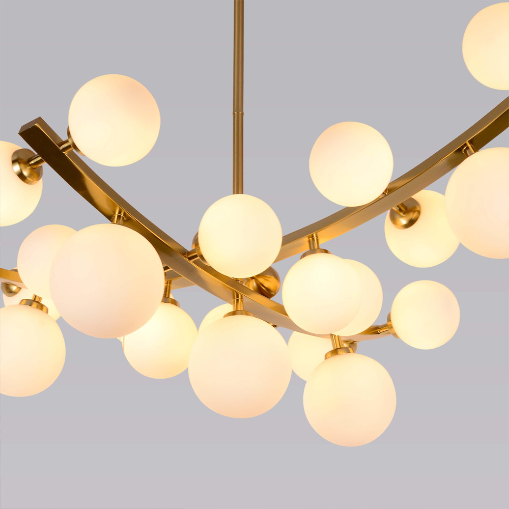 Люстра подвесная фигурная с белыми лампами в форме шара Felicitat