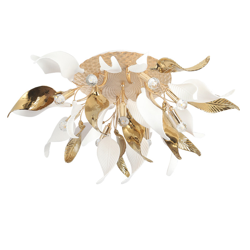 Люстра потолочная с декоративными белыми и золотистыми листьями Wintery flovers