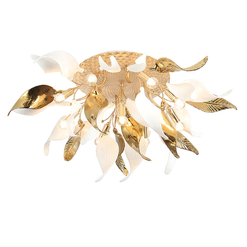 Люстра потолочная с декоративными белыми и золотистыми листьями Wintery flovers