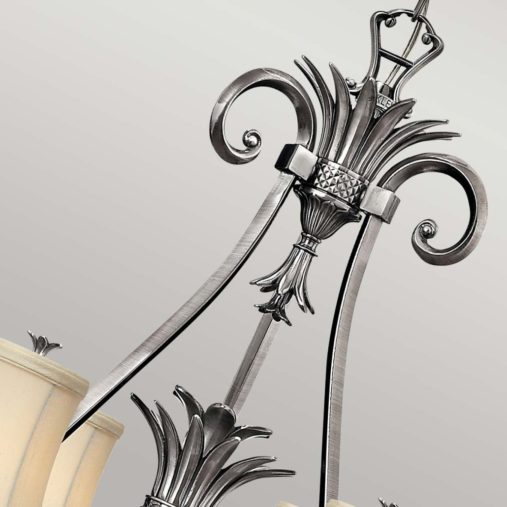 Люстра с 7-ю кремовыми текстильными абажурами Hinkley