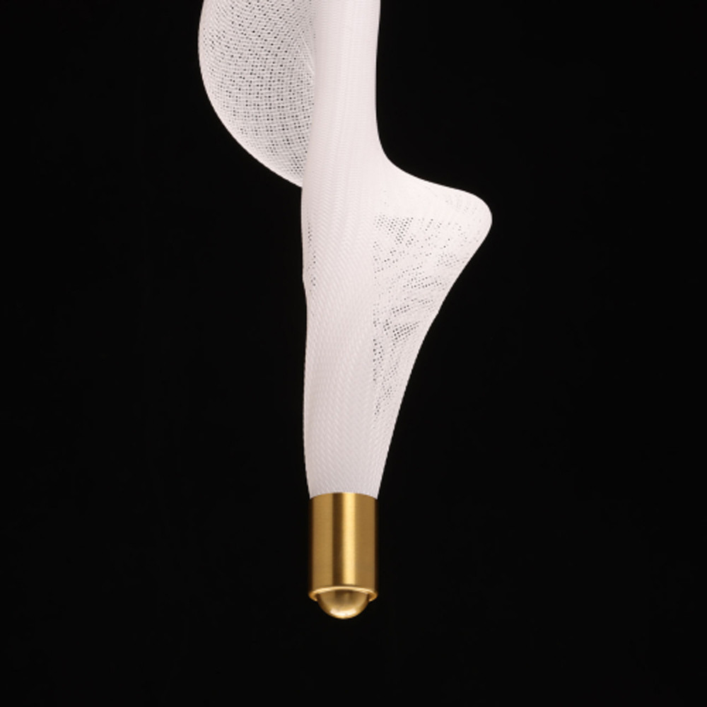 Люстра с белым скрученным плафоном Golden Swirl