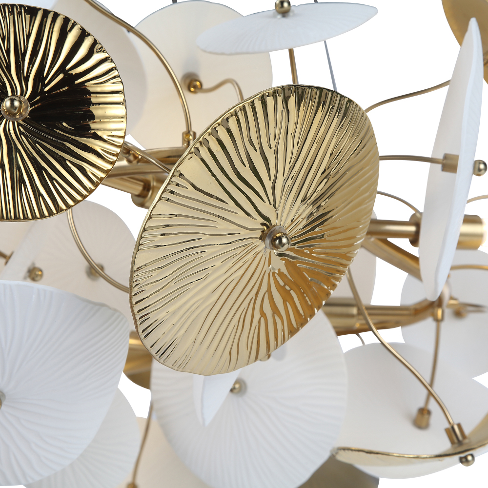 Люстра с белыми и золотистыми цветами Dahlia Flowers Lamp