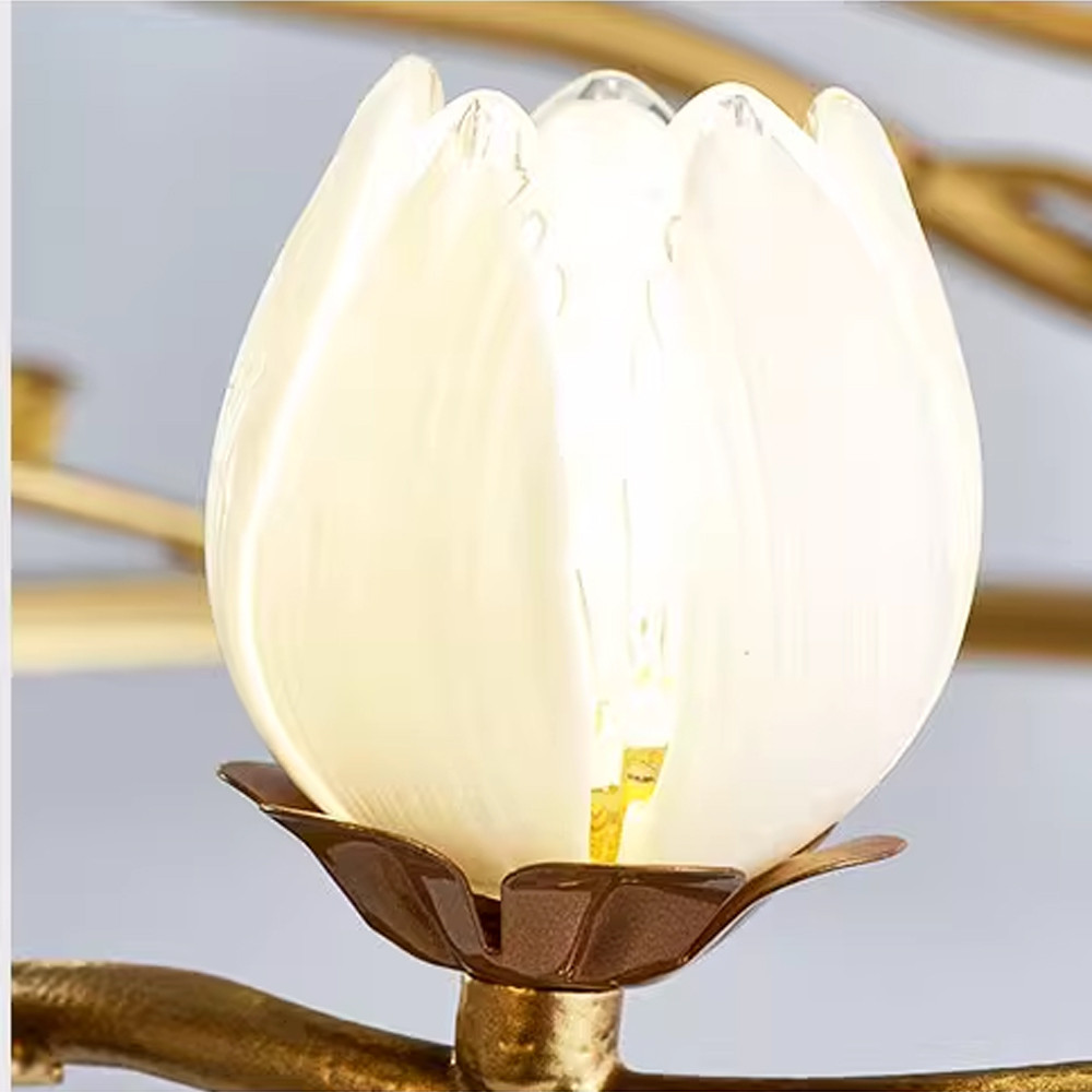 Люстра с ветвистым каркасом и плафонами в виде лотосов Chandelier Lotus