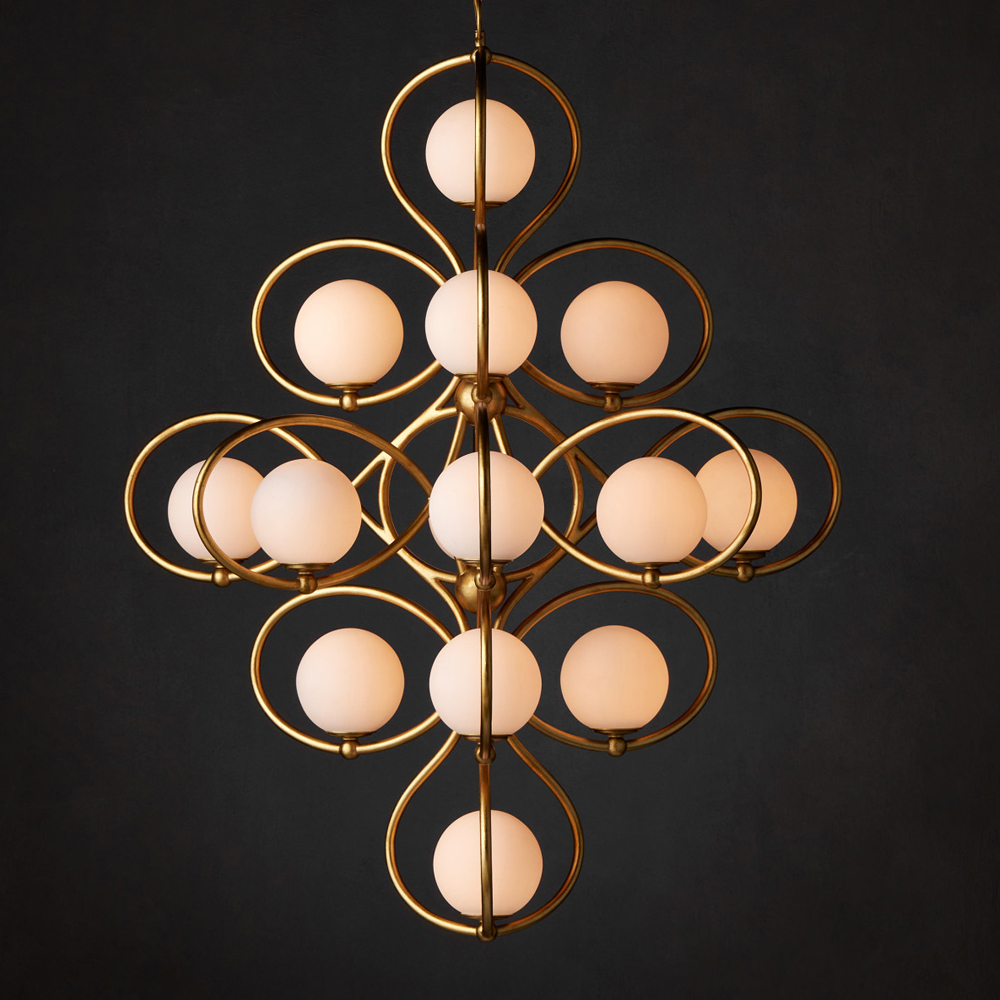 Люстра с закругленным каркасом золотого цвета и белыми плафонами Round Curl