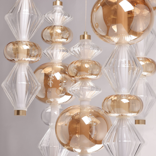 Люстра с плафонами из прозрачного и янтарного стекла в виде шаров и ромбов Gabriel Scott Luna