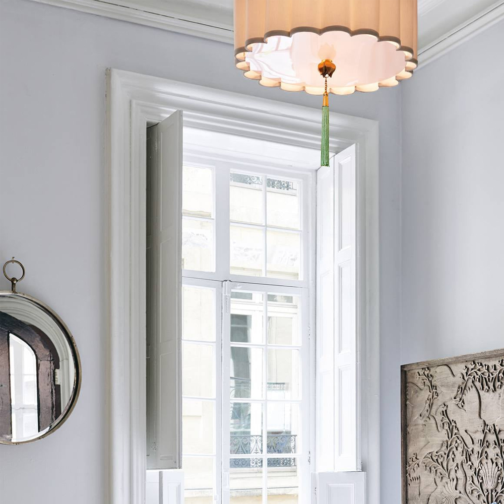 Люстра с тканевым плафоном и зелёной кисточкой Green Tassel