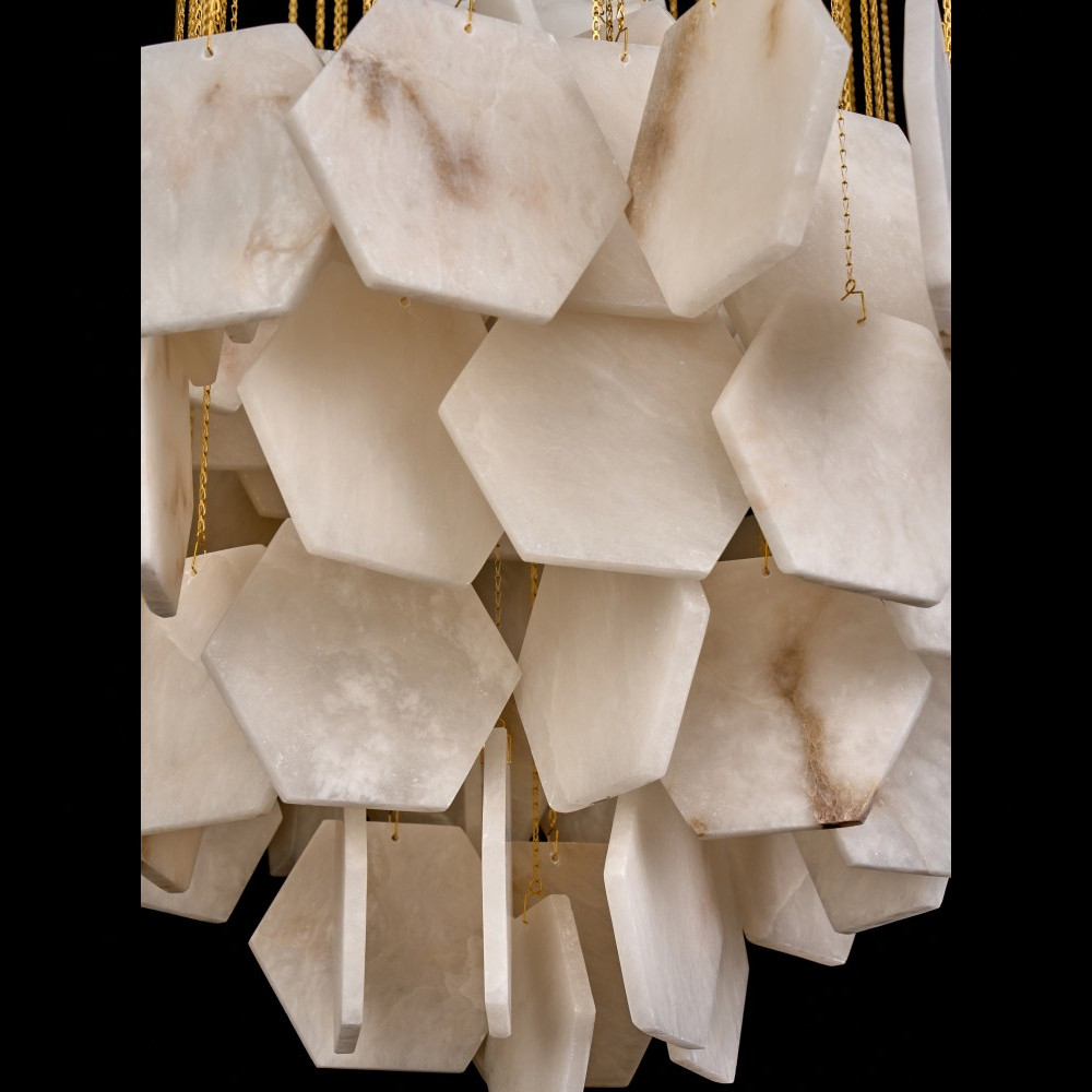 Люстра с фигурными подвесками из натурального камня Glowing Spheres