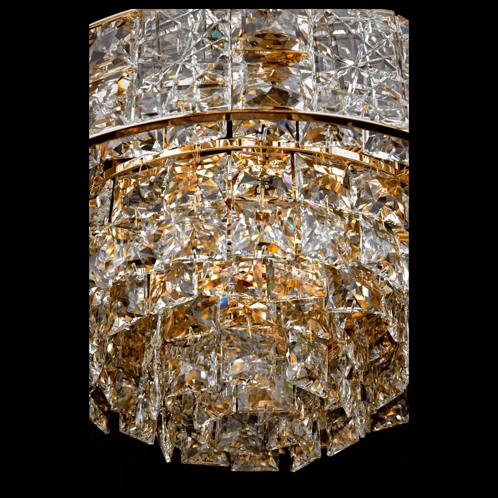 Люстра хрустальная в неоклассическом стиле на золотистом каркасе Majesty