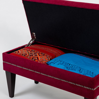 Мягкая банкетка с зоной для хранения Casket Red