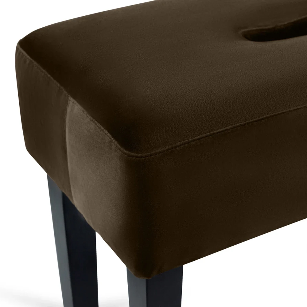 Мягкий пуф на черных ножках Winton Pouf