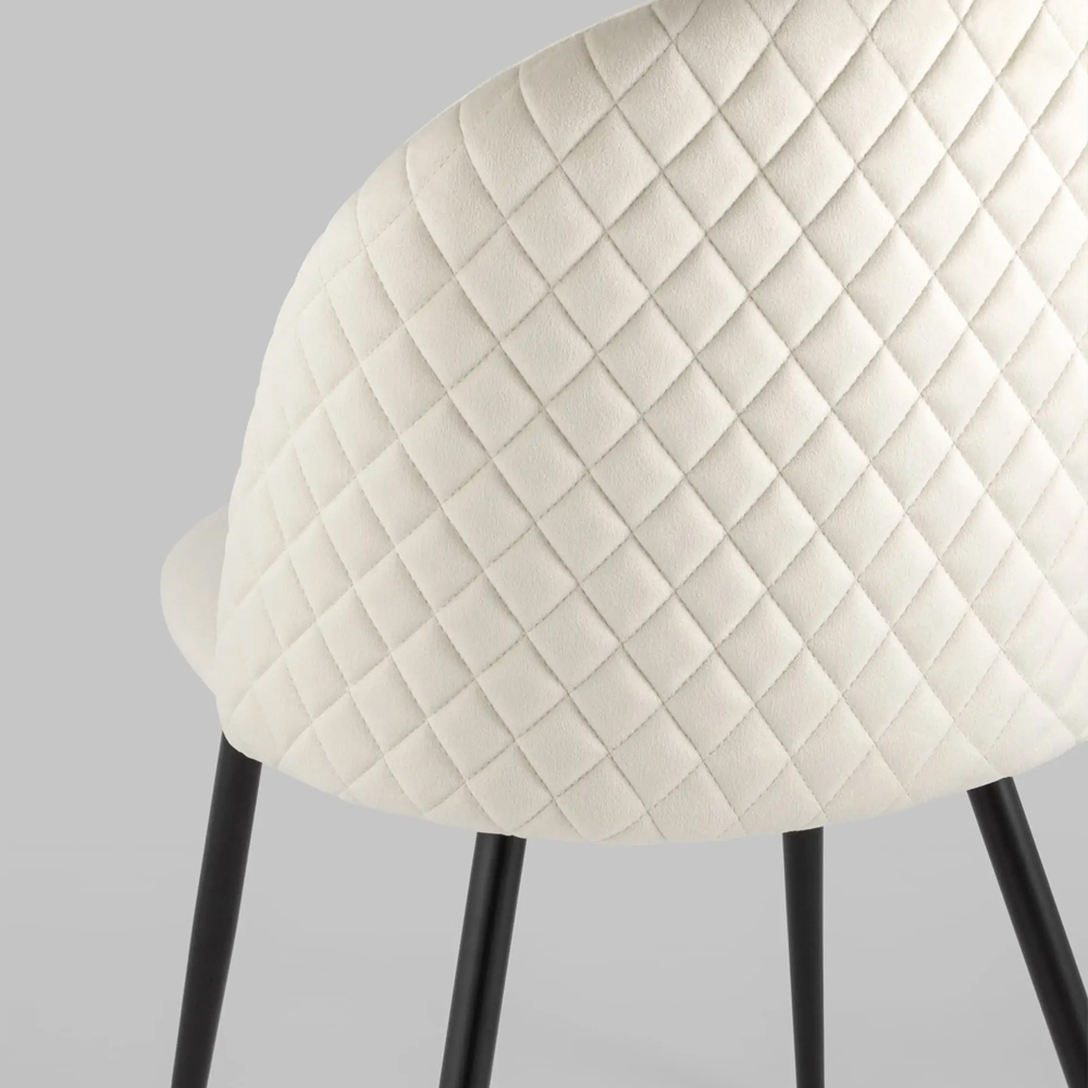 Мягкий стул в бежевом велюре Miruna Chair