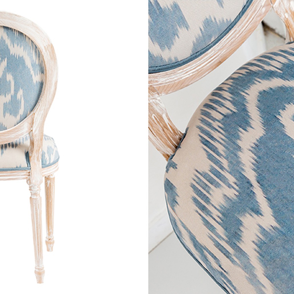 Мягкий стул со светло-голубым узором Ikat Pattern