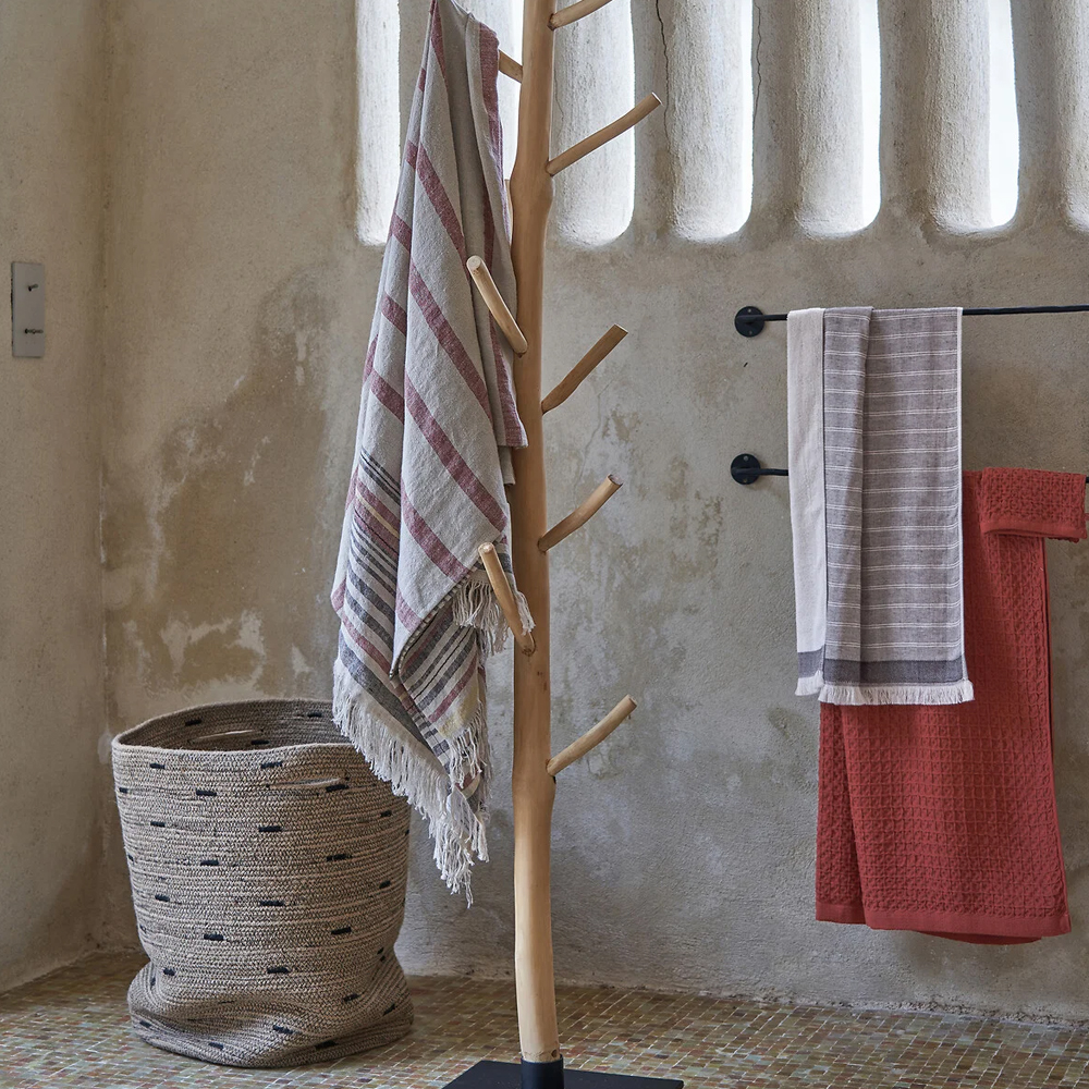 Напольная вешалка из тикового дерева Teak Floor Hanger