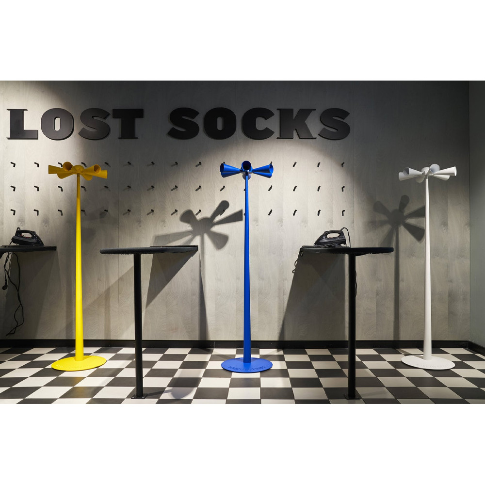 Напольная дизайнерская вешалка Poltronova Cessato Allarme