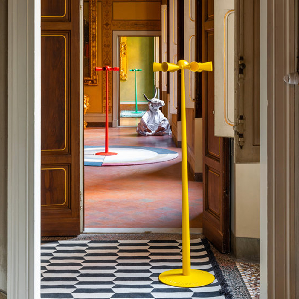 Напольная дизайнерская вешалка Poltronova Cessato Allarme