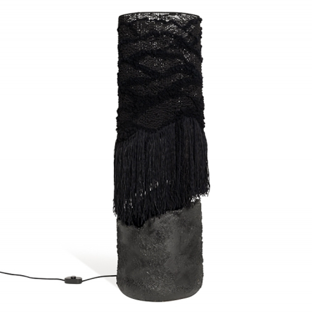 Напольная лампа черная с текстильными элементами "ЯРВИ"