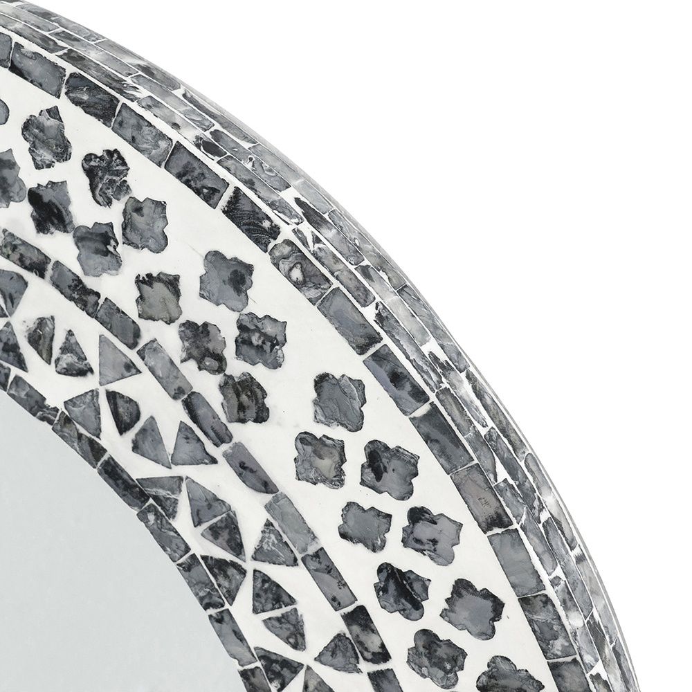 Настенное зеркало Black and white mosaic