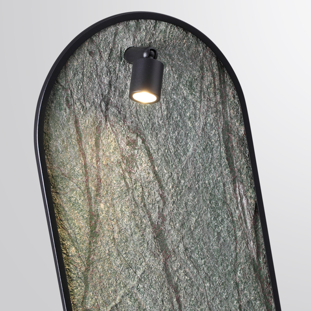 Настенный светильник зеленого цвета с черной рамкой овальной формы с полкой Herbarium