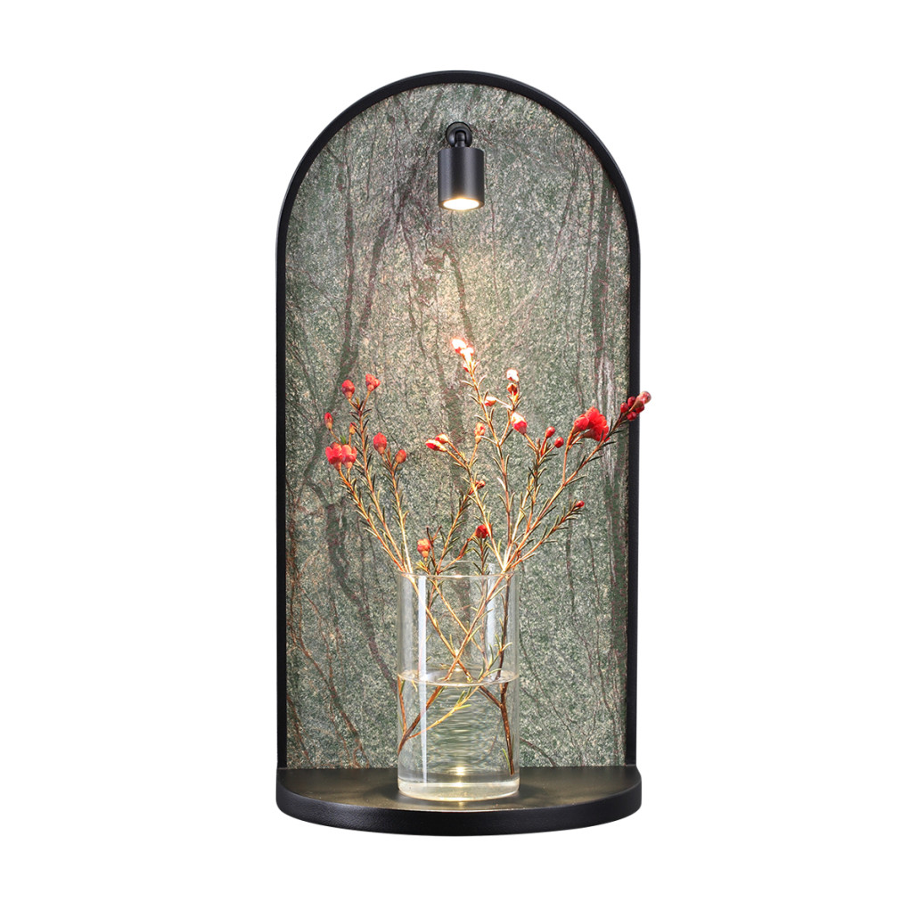 Настенный светильник зеленого цвета с черной рамкой овальной формы с полкой Herbarium