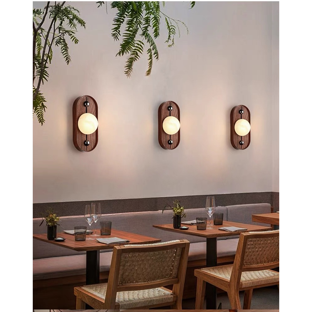 Настенный светильник овальный с деревянным основанием Wood Wall Lamp