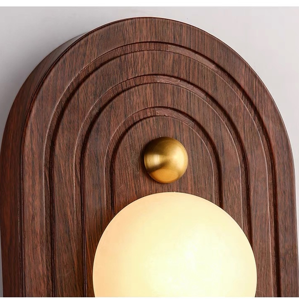 Настенный светильник с деревянным резным основанием Wood Wall Lamp