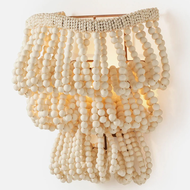 Настенный светильник с подвесками из деревянных бусин молочного цвета Wooden Beads Wall Lamp