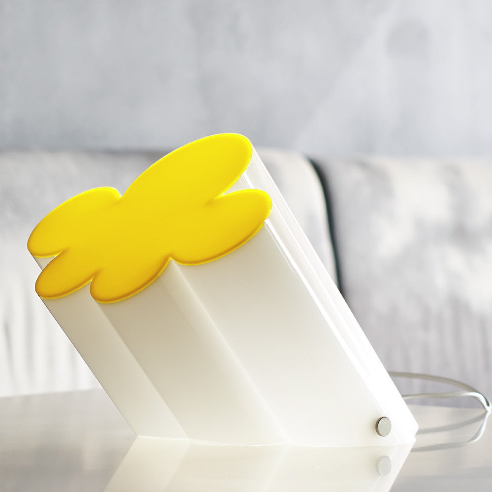 Настольная дизайнерская лампа Poltronova Passiflora Yellow Table Lamp