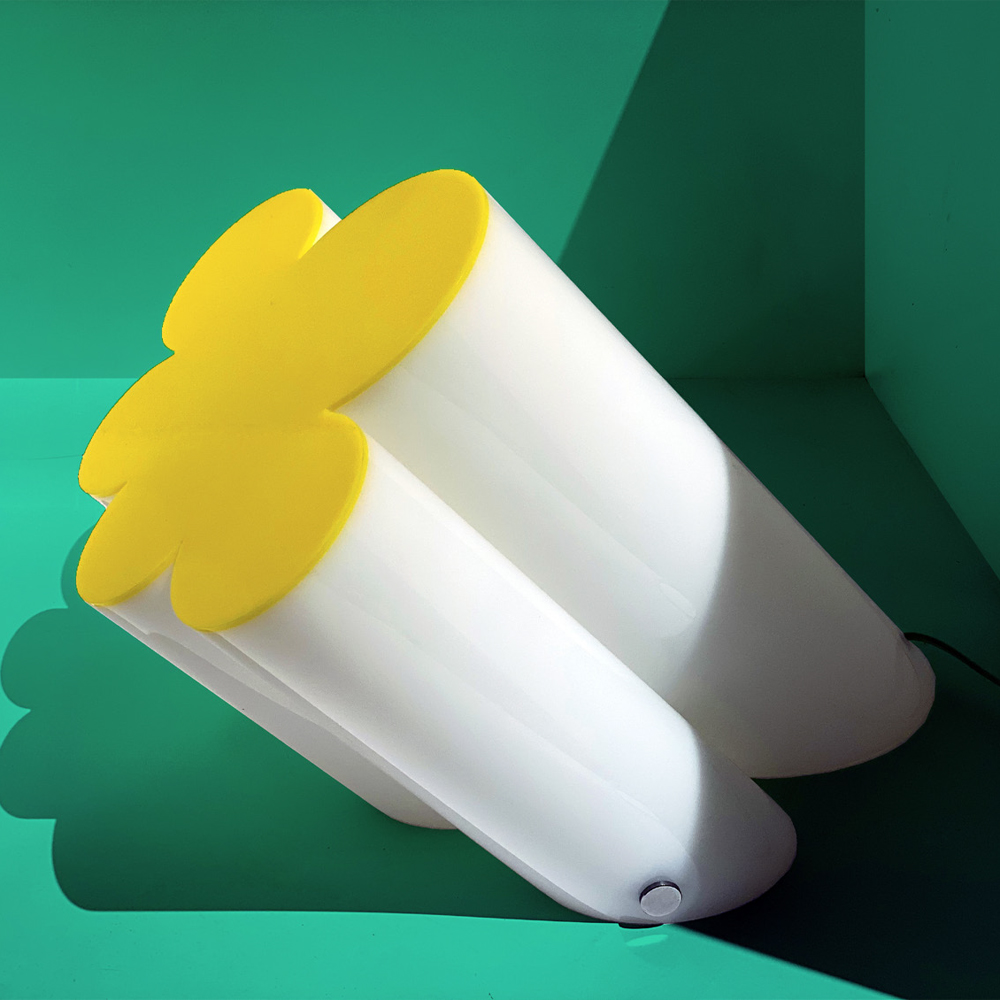 Настольная дизайнерская лампа Poltronova Passiflora Yellow Table Lamp