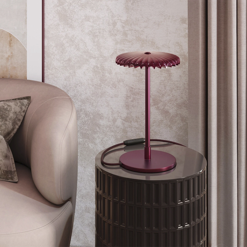 Настольная лампа Ruby Bonnet