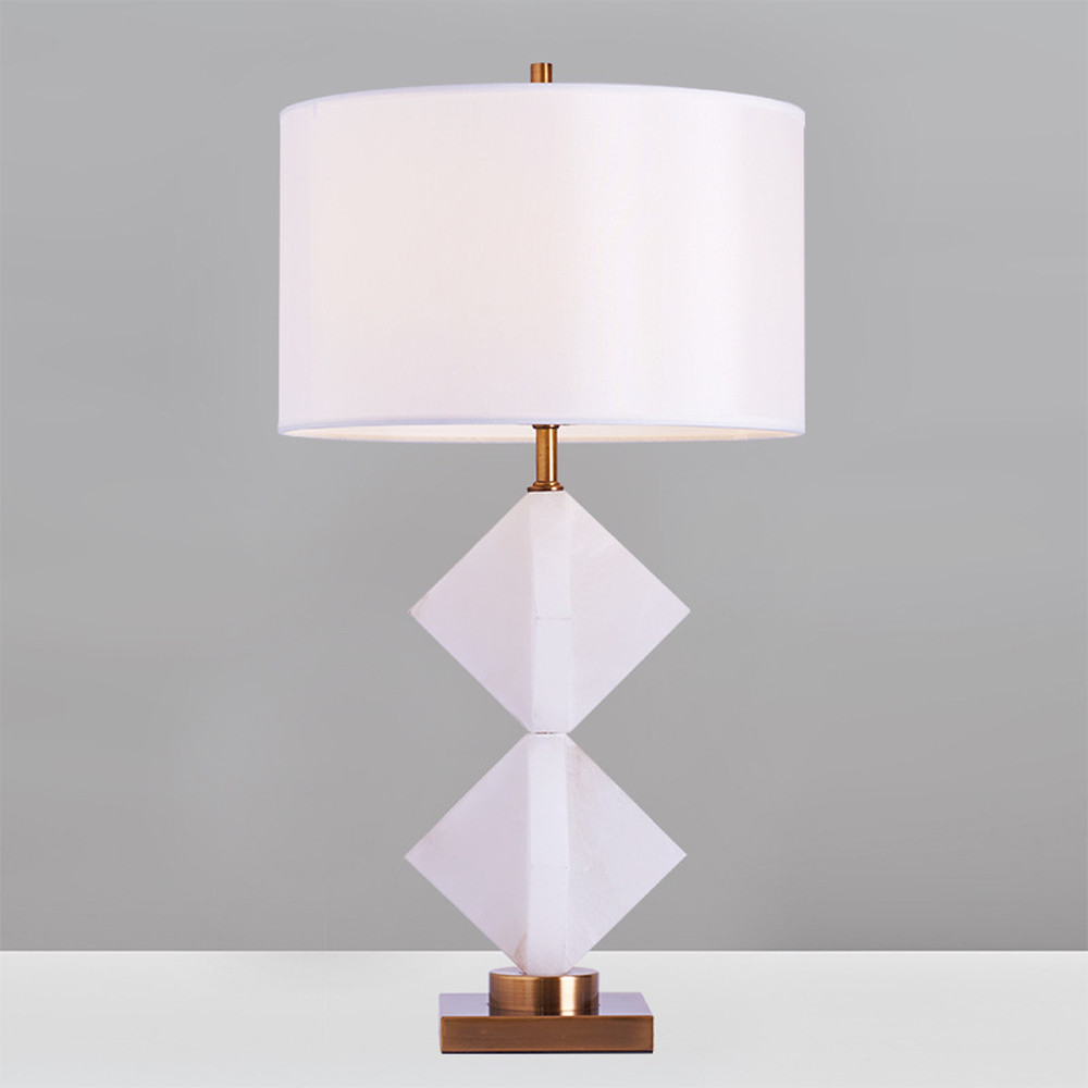 Настольная лампа белая на фигурном основании Aerial Geometry