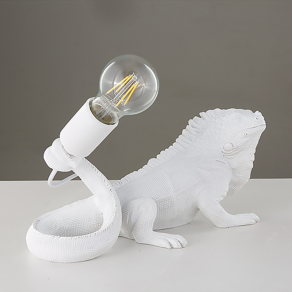 Настольная лампа в виде ящерицы Игуана Iguana Table Lamp