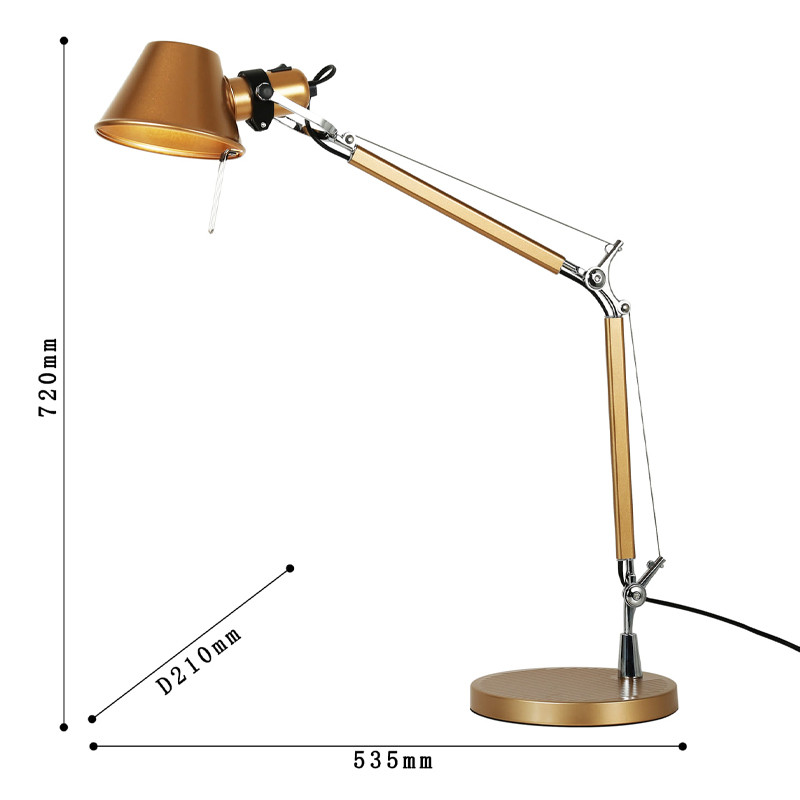Настольная лампа золотого цвета Artemide