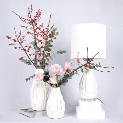 Настольная лампа керамическая бежевая Amazonia