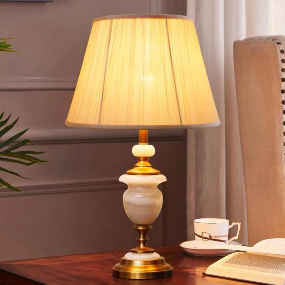 Настольная лампа керамическая с тканевым абажуром Millennium