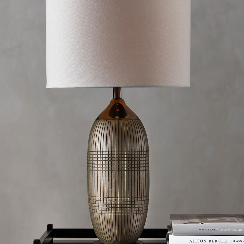 Настольная лампа керамическая с тканевым цилиндрическим абажуром Bullet