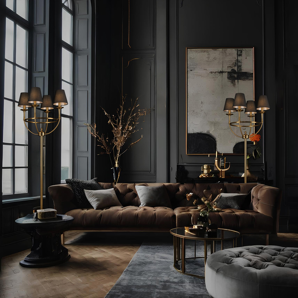 Настольная лампа на металлическом основании бронзового цвета с 4-мя черными конусовидными абажурами Dignity