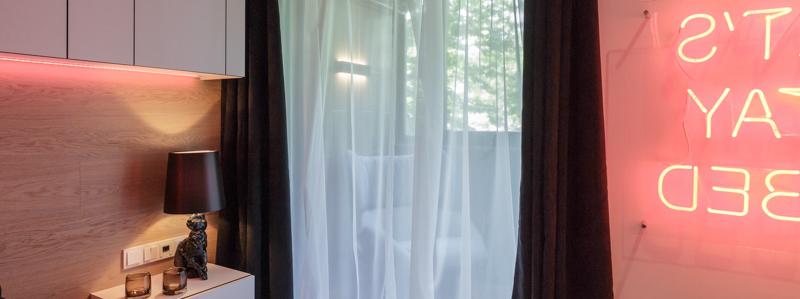 "Квартирный вопрос". Спальня в минималистичном стиле.