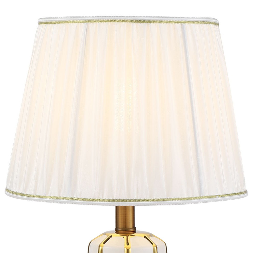 Настольная лампа с абажуром Celestina White Lampshade Table Lamp