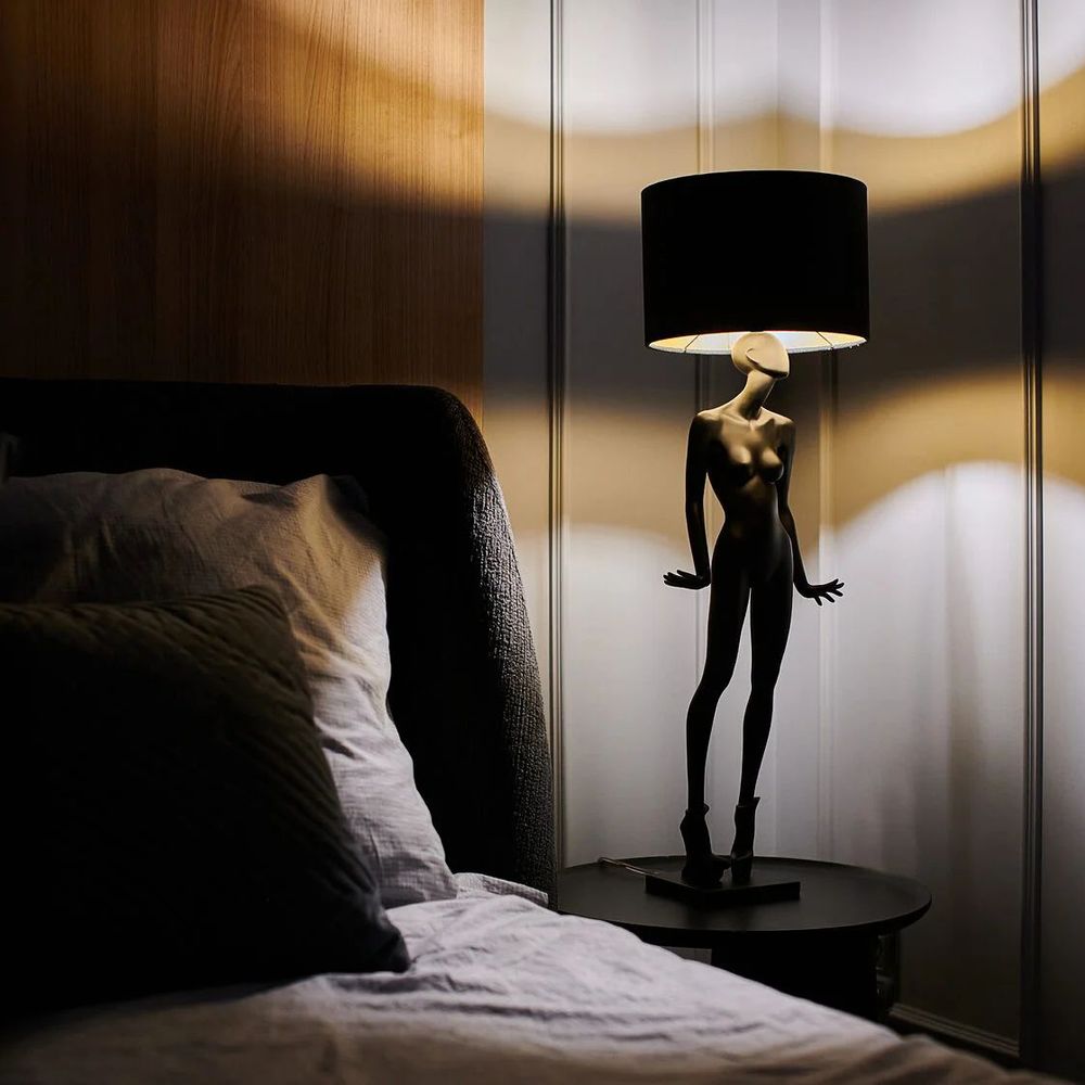 Настольная лампа с абажуром Cretto Mir