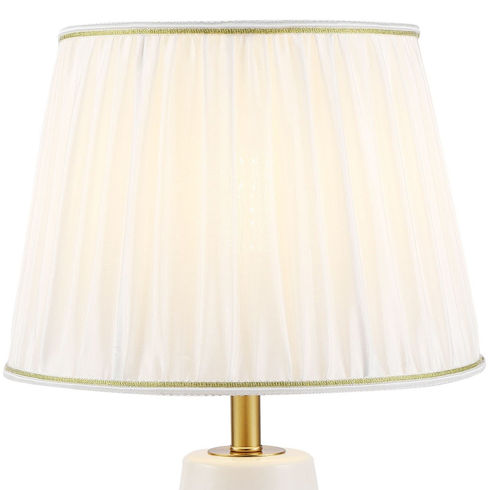 Настольная лампа с абажуром Femia White Gold Table Lamp