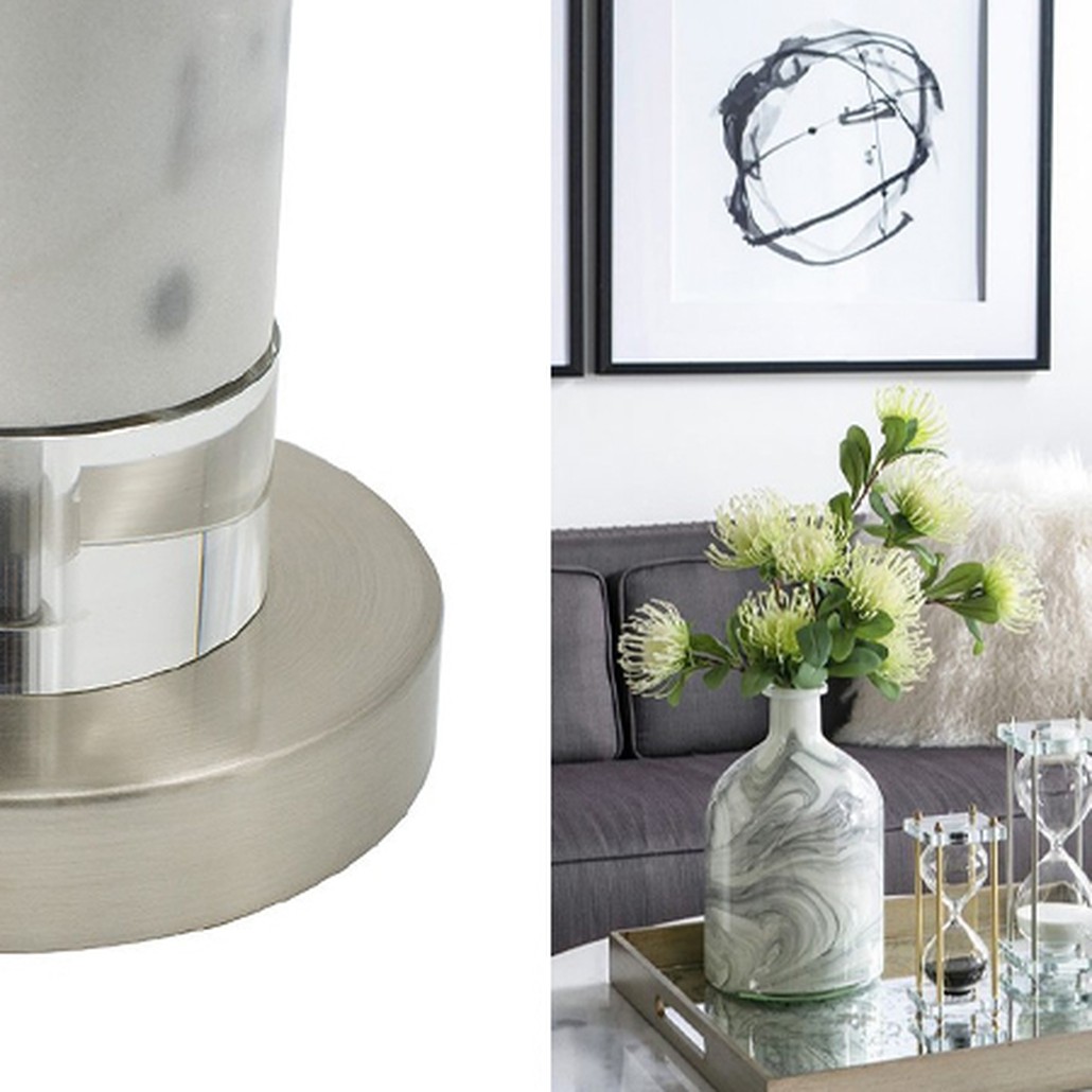 Настольная лампа с абажуром White Marble